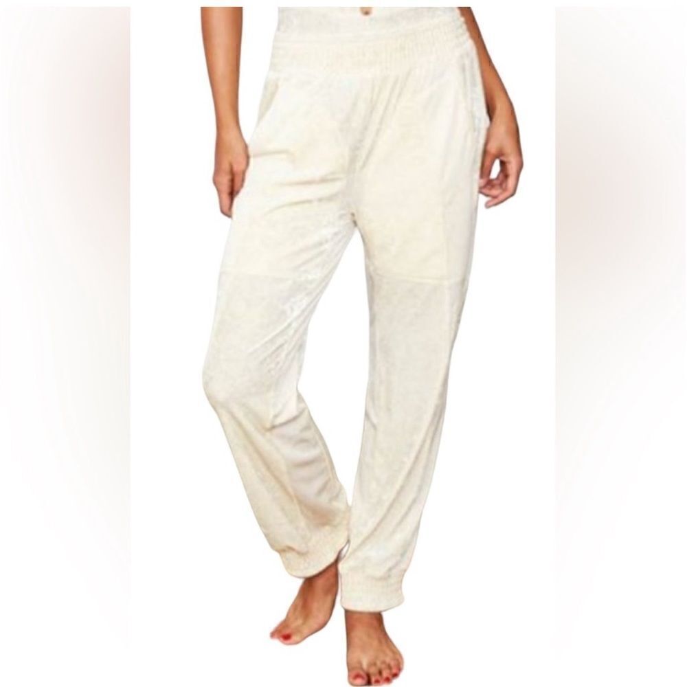 We Are HAH 1 track mind pants in Cream.Size L